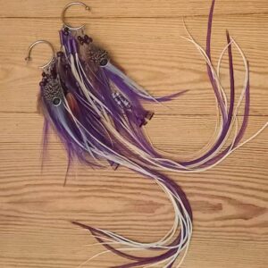 kolczyki z piór Koła w fiolecie