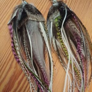 Alternative view of kolczyki z piór Wild Turkey z kolorem