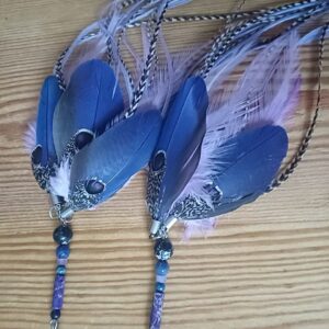 Alternative view of kolczyki z piór Lawendowe